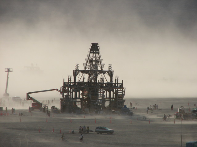 img_9865.jpg: Preparing the temple for the burn